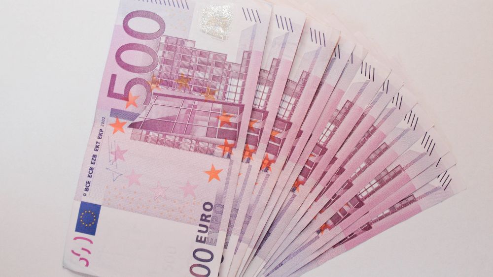 Các loại tiền tệ phổ biến hiện nay