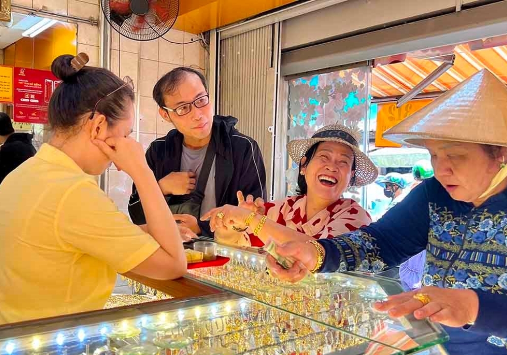 Vậy cách làm sao để biết giá vàng tăng hay giảm